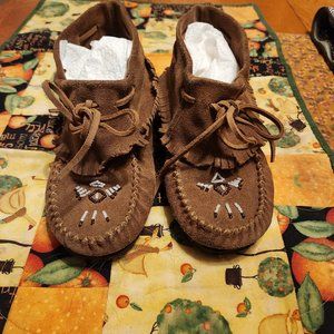 Size 8 Ziggy suede moccasins